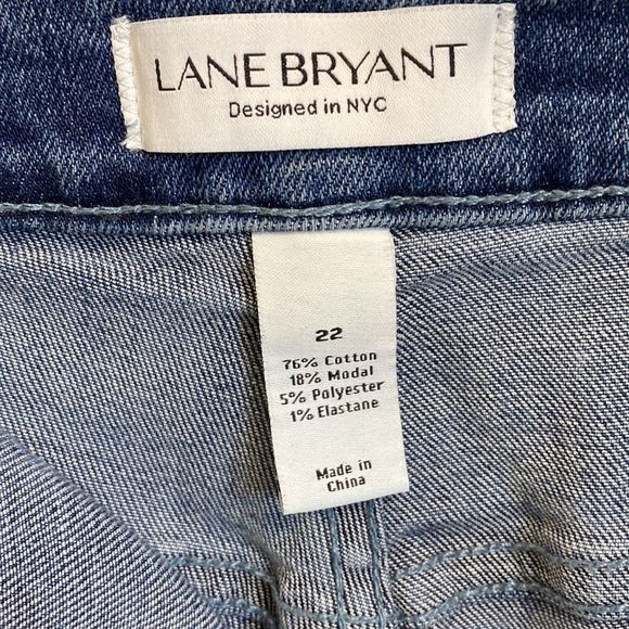 Lane Bryant denim with pearl ankle detail designed in New York there a mid rise - Picture 5 of 7